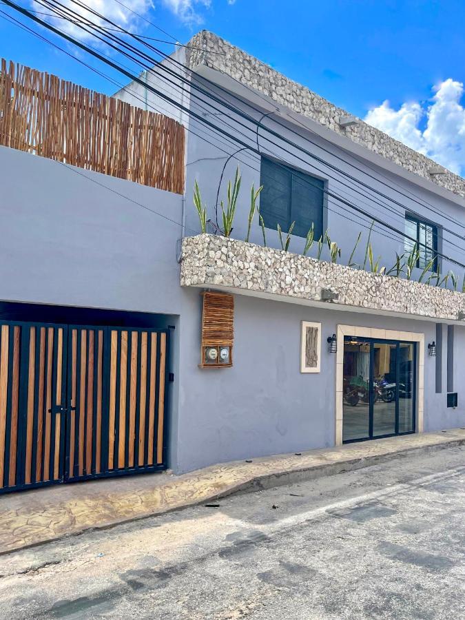 Ariche Valladolid Hotel & Hostal מראה חיצוני תמונה
