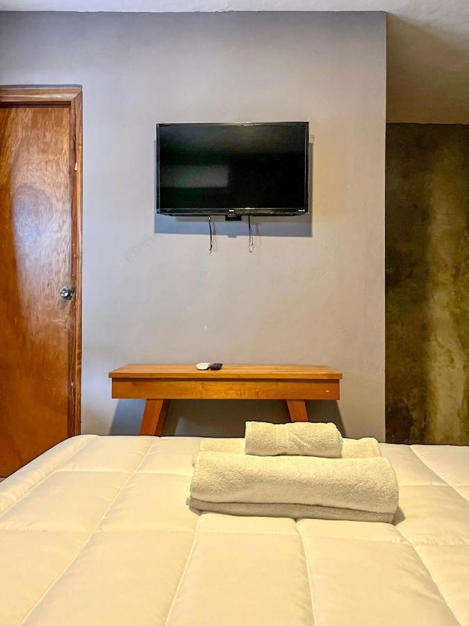 Ariche Valladolid Hotel & Hostal מראה חיצוני תמונה